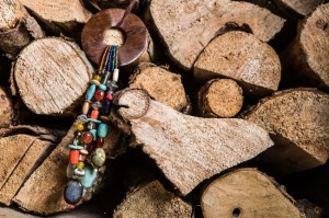 MALAVE WOOD RING/MIXED STONES